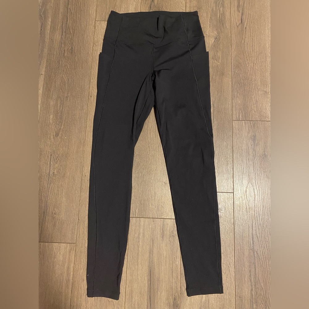 Essent High Rise legging NWOT
